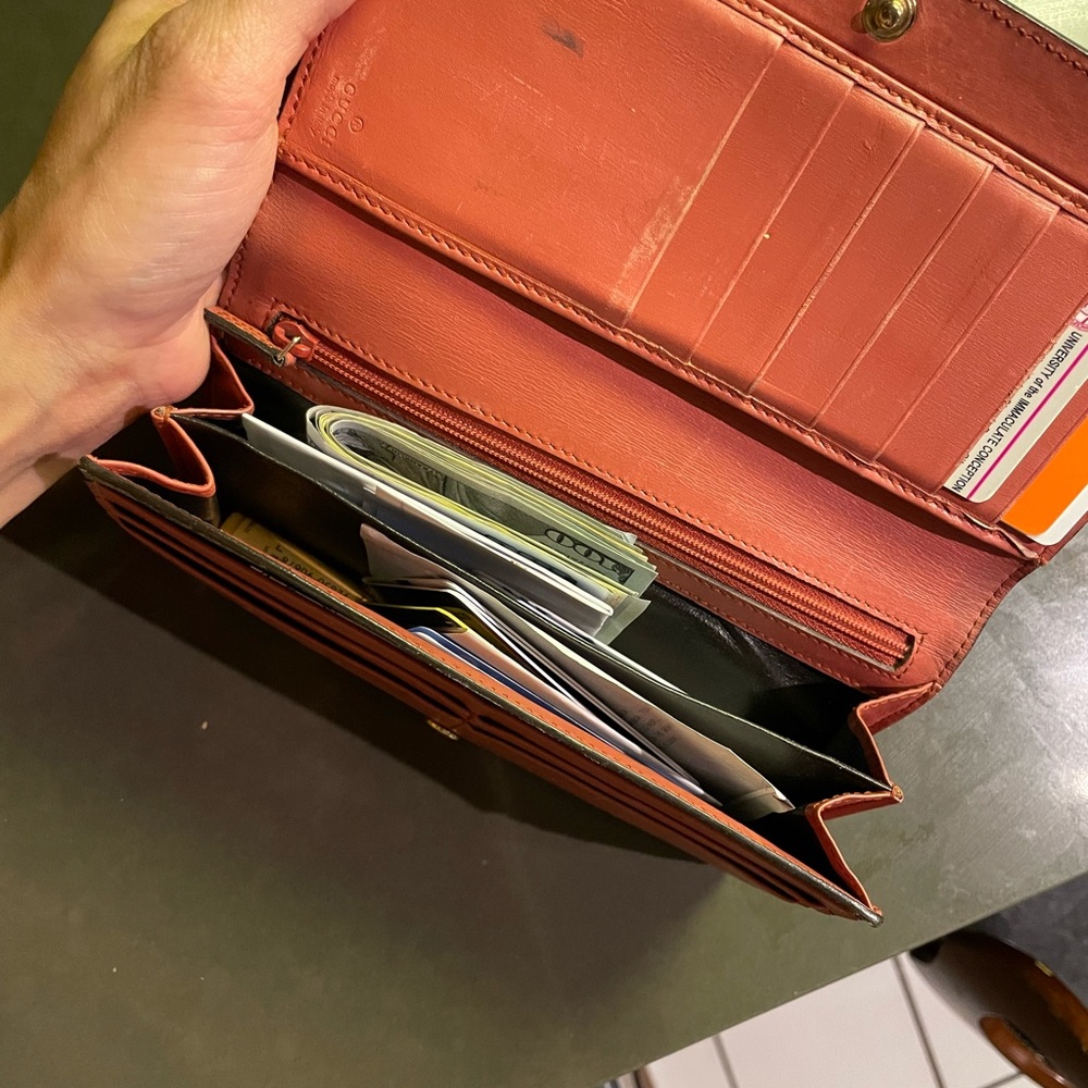 Gucci wallet - Picture 4 of 5